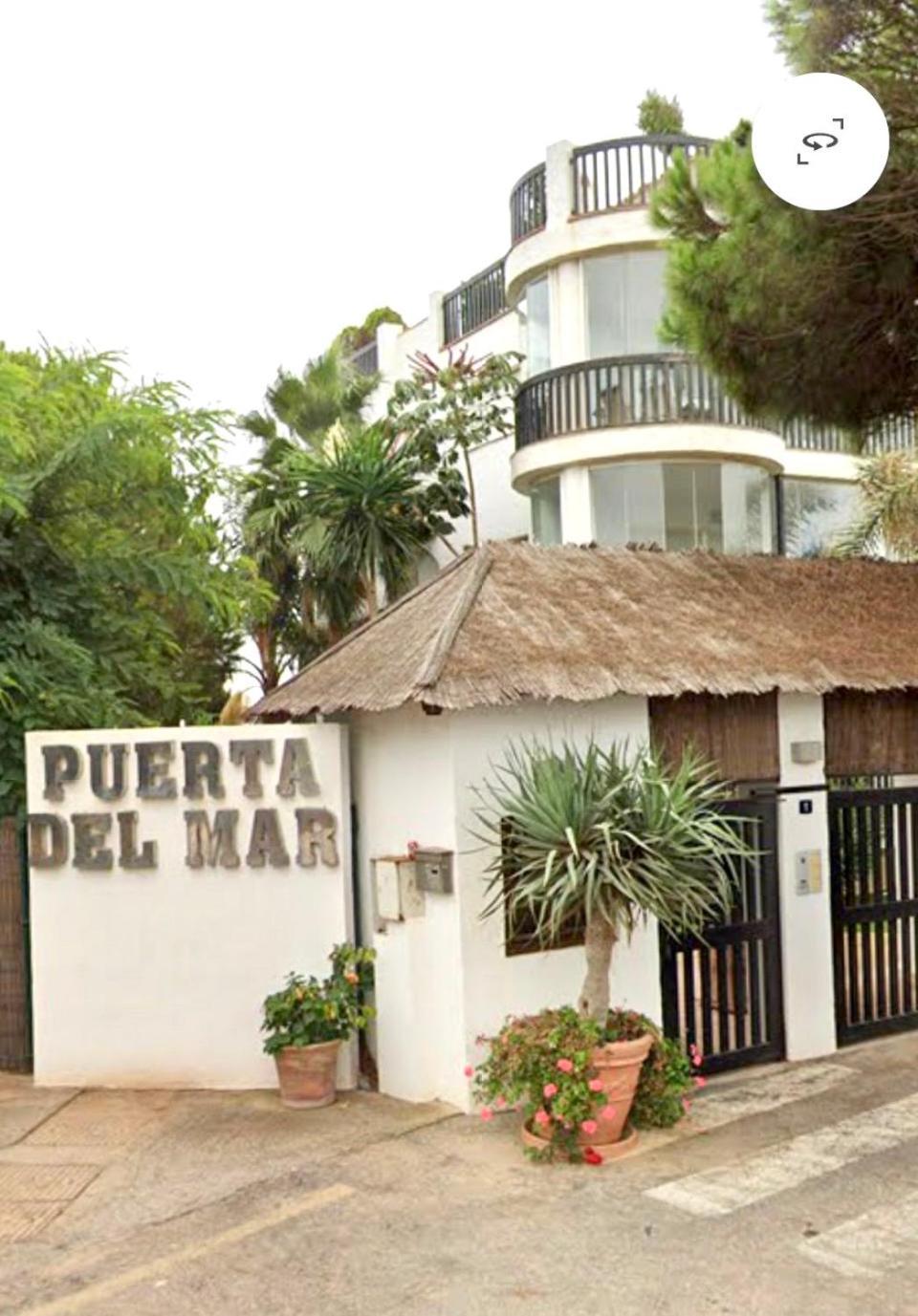 Beachfront Penthouse Apartment With Large Terrace And Breathtaking Sea Views Close To Marbella Spain Sitio de Calahonda Esterno foto