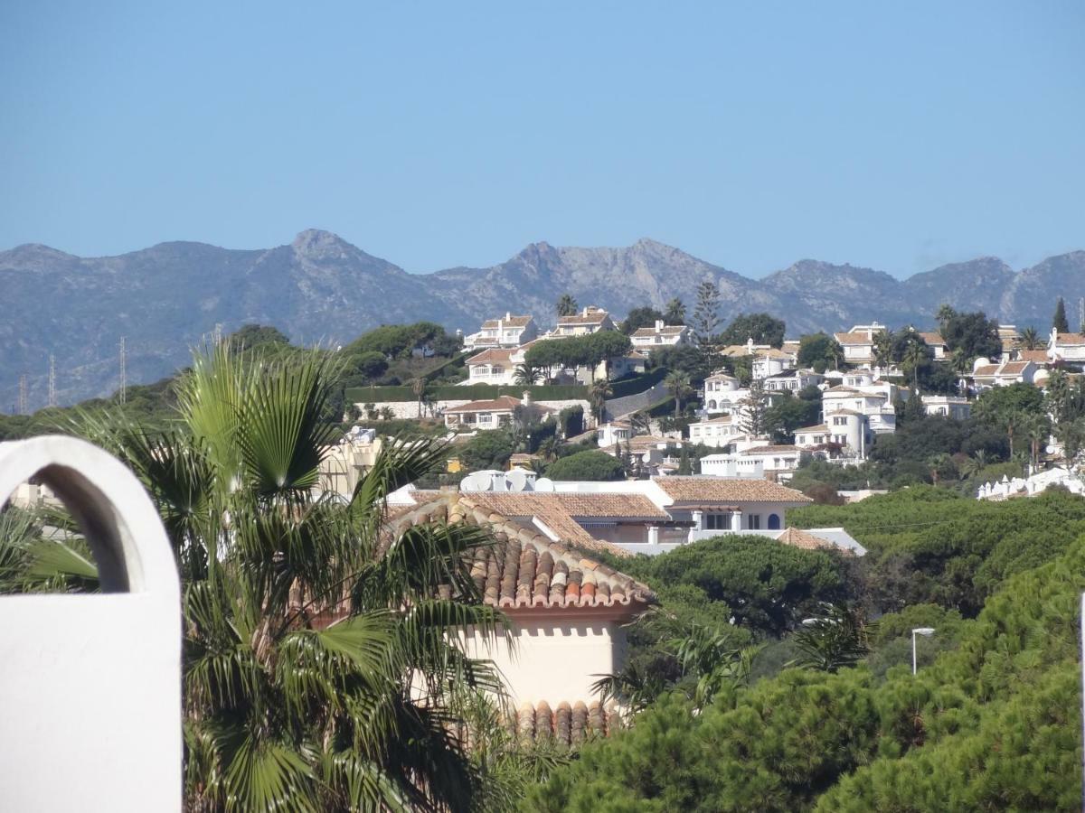 Beachfront Penthouse Apartment With Large Terrace And Breathtaking Sea Views Close To Marbella Spain Sitio de Calahonda Esterno foto